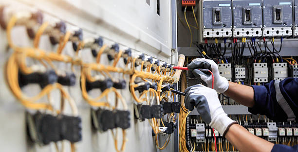 Professional Electrician technician working in Altus, OK